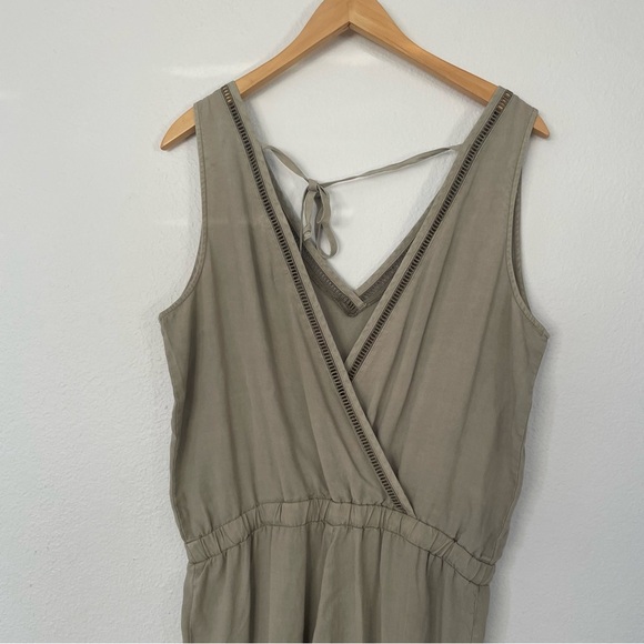 CLOTH & STONE Crossback Crochet Trim Jumpsuit size S - Picture 11 of 16